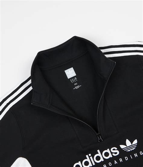 adidas apian sweatshirt.